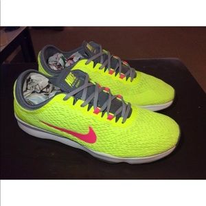 Women’s Nike Zoom Fit Trainers